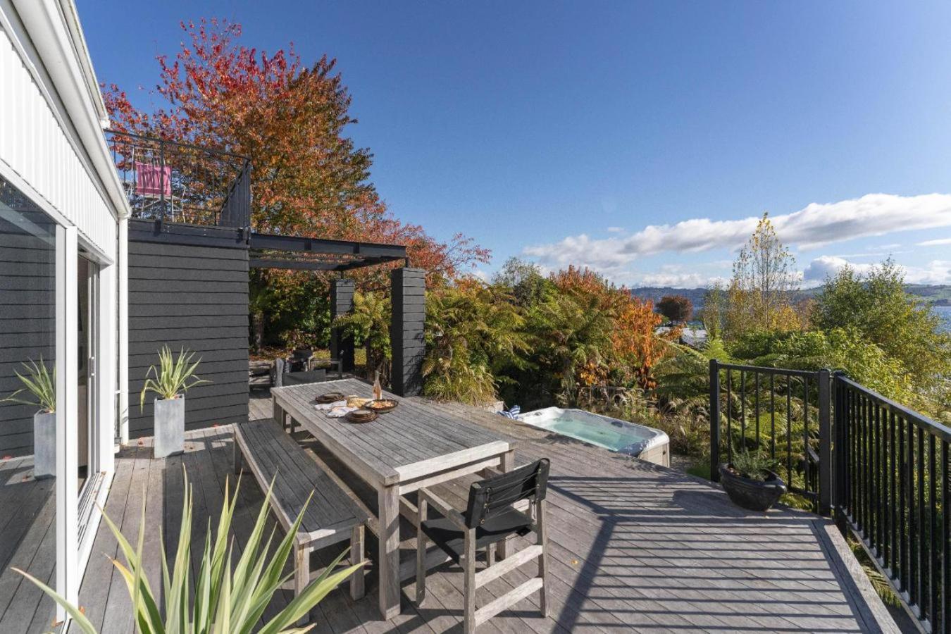 Bayview Lake Taupo Exterior photo