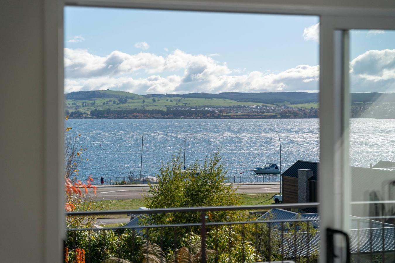 Bayview Lake Taupo Exterior photo